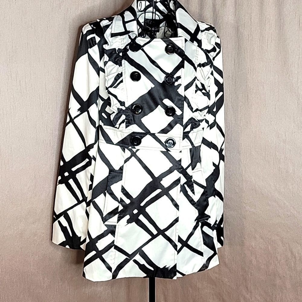 Takara Black and White Women's Jacket